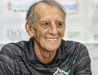 Manaus FC apresenta técnico Aderbal Lana para 2024