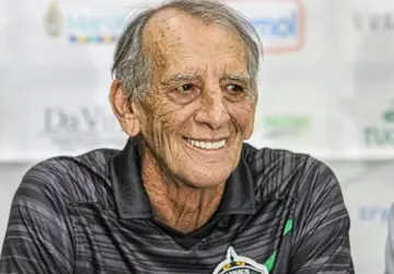 Manaus FC apresenta técnico Aderbal Lana para 2024