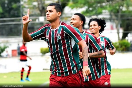 Depois de Evanílson, Porto vai atrás de nova promessa do Fluminense