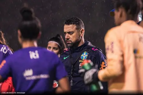 CBF demite treinador da Seleção Feminina Sub-20