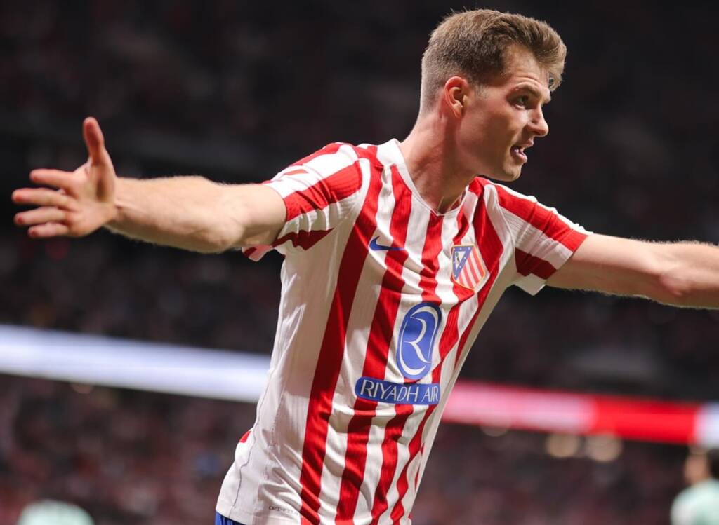 Clément Lenglet comemorando gol do Atlético de Madrid.