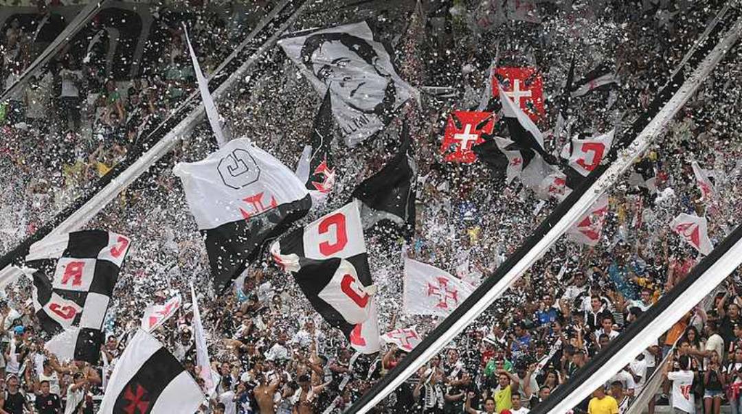 Hino do Vasco: conheça a história e o significado da música cruzmaltina